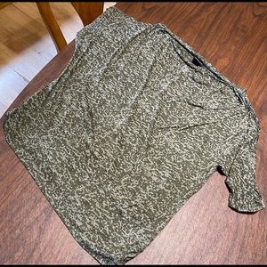 Women’s Torrid size 2 cold shoulder top (runs small)